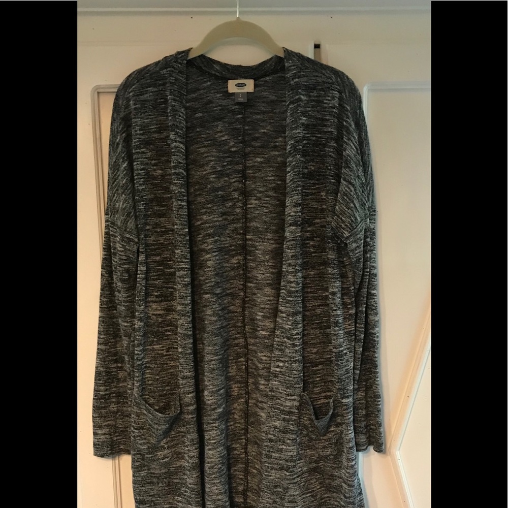 Old Navy charcoal grey cardigan